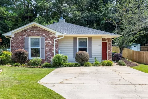 224 Kellie Ln, Auburn, AL 36830
