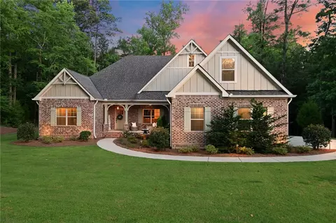 2105 Beverly Dr, Opelika, AL 36801