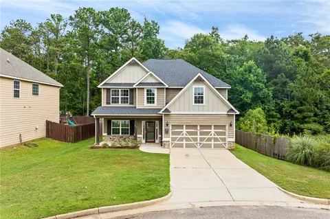2701 Carriage House Ln, Opelika, AL 36801