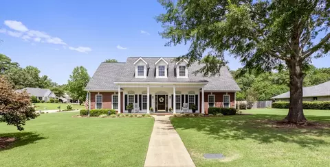 2107 Calcutta Dr, Opelika, AL 36801