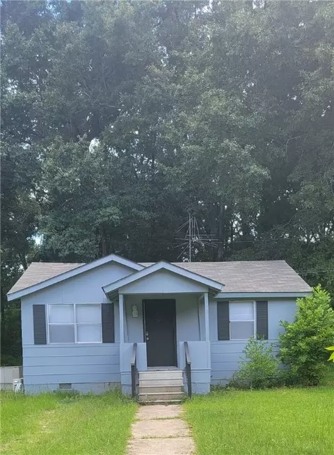 601 Thomas St, Tuskegee, AL 36083