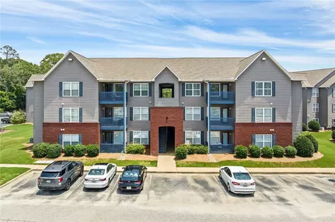 1114 S College St #6103, Auburn, AL 36830
