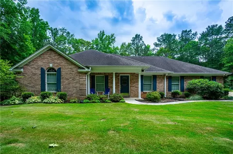 1038 Dogwood Rd, Five Points, AL 36855