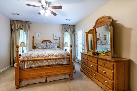 Bedroom - 1038 Dogwood Rd, Five Points, AL 36855 photo 2 of 4