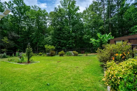 Exterior - 1038 Dogwood Rd, Five Points, AL 36855 photo 4 of 6