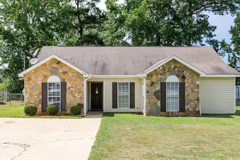 408 Wittel Ave, Opelika, AL 36801