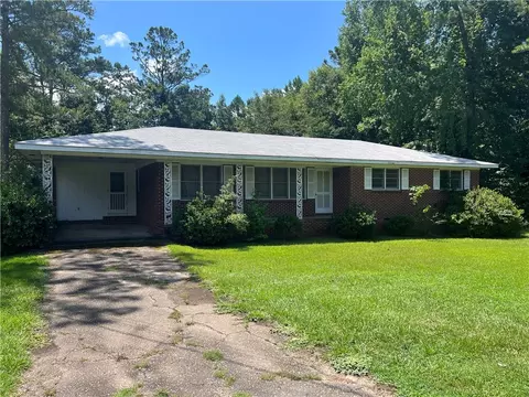 614 Lafayette St S, La Fayette, AL 36862