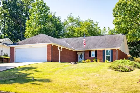 3209 Silver Lake Dr, Phenix City, AL 36867