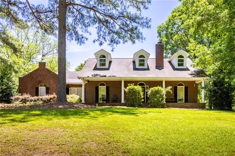 304 Lee Road 424, Salem, AL 36874