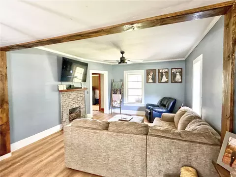 5922 W Point Rd, Lagrange, GA 30240 photo 4