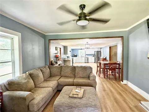 5922 W Point Rd, Lagrange, GA 30240 photo 2