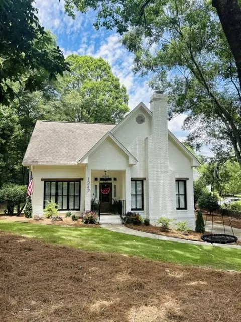 1247 Burke Ct, Auburn, AL 36830
