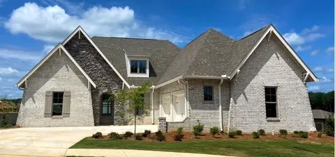 1643 James Burt Pkwy, Auburn, AL 36830
