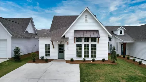 21 Crossing Ct E, Valley, AL 36854 photo 2