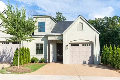 270 E Longleaf Dr, Auburn, AL 36832