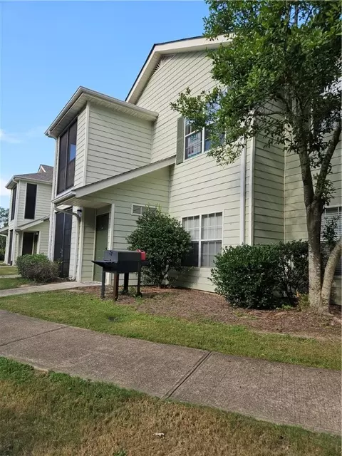 447 W Longleaf Dr #605, Auburn, AL 36832
