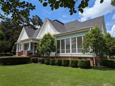 600 W 10th St, West Point, GA 31833