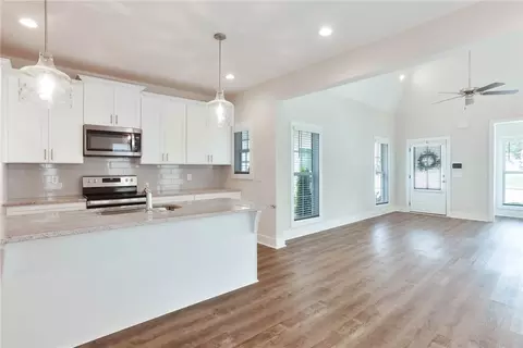 1164 Burrow Cir, Opelika, AL 36801