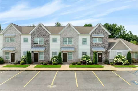 3855 Academy Dr #504, Opelika, AL 36801