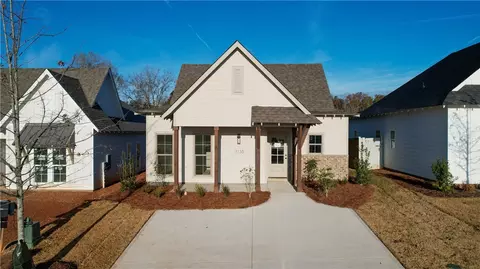 3135 Bottle Way, Auburn, AL 36830