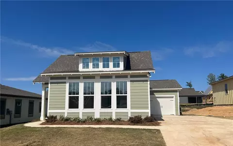613 Shropshire Dr, Auburn, AL 36832