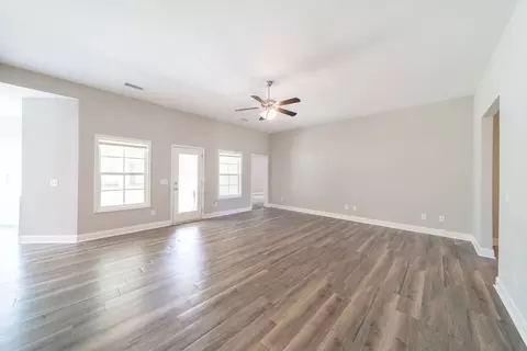 8 Maxwell Dr, Fort Mitchell, AL 36856 photo 7