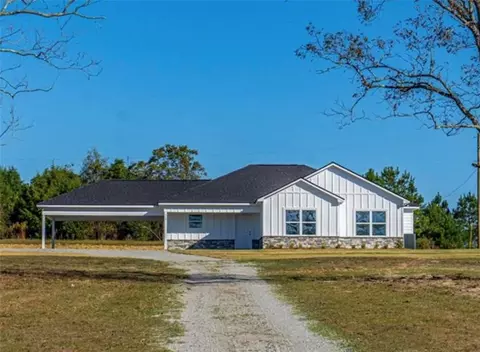 739 Lee Road 205, Salem, AL 36874