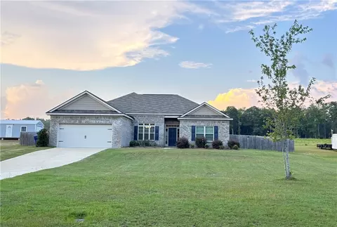165 Lee Road 123, Salem, AL 36874