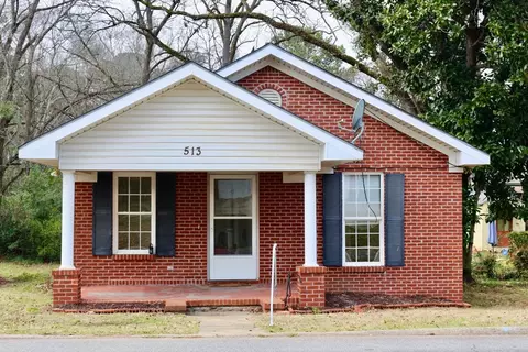 513 N Donahue Dr, Auburn, AL 36830