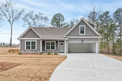 1882 Lee Road 39, Opelika, AL 36804