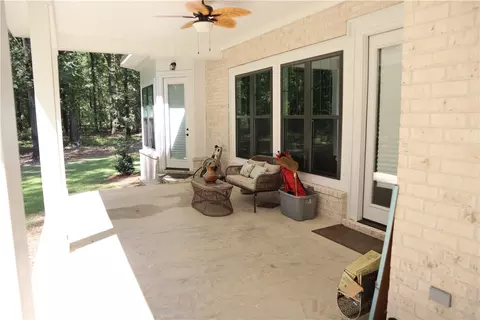 Exterior - 118 Shadow Moss Dr, Eufaula, AL 36027 photo 7 of 11