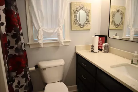 Bath - 118 Shadow Moss Dr, Eufaula, AL 36027 photo 1 of 8
