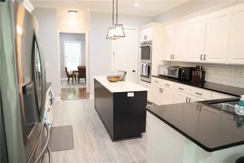 Kitchen - 118 Shadow Moss Dr, Eufaula, AL 36027 photo 4 of 4