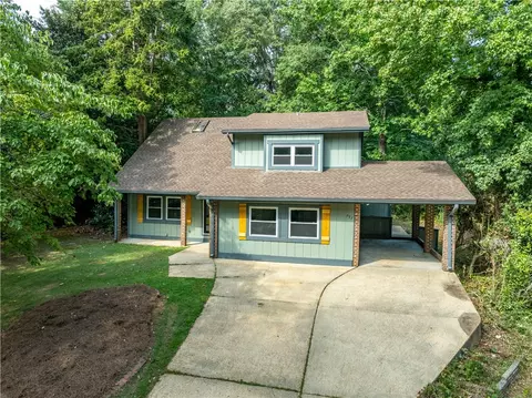 751 Letohatchee Dr, Auburn, AL 36830