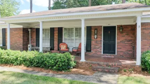 401 Terracewood Dr, Opelika, AL 36801