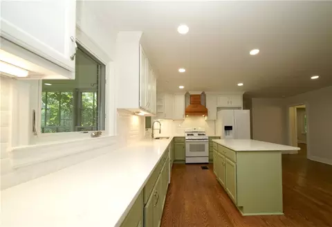 Kitchen - 2294 County Road 283, Five Points, AL 36855 photo 2 of 5