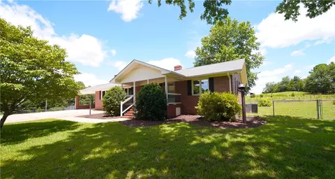 Exterior - 2294 County Road 283, Five Points, AL 36855 photo 6 of 17