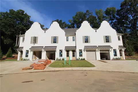 2313 Riverwood Dr, Auburn, AL 36830