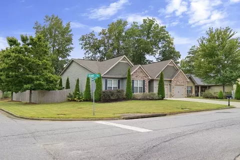 501 Lori Ln, Opelika, AL 36804 photo 3