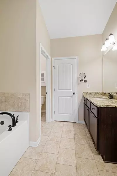 501 Lori Ln, Opelika, AL 36804 photo 15