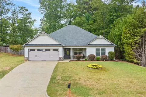 403 Marthas Ct, Opelika, AL 36801