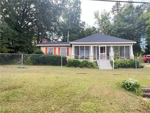 1611 W Point Pkwy, Opelika, AL 36801
