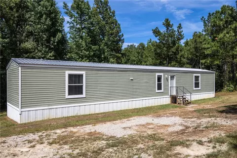 54 Lee Road 852, Opelika, AL 36804