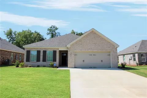 2057 Superior Dr, Opelika, AL 36804