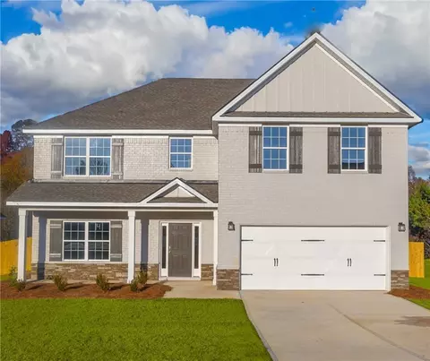 39 Quail Run Ct, Smiths Station, AL 36877