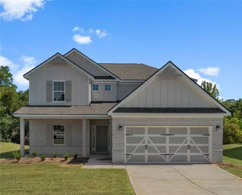 27 Quail Run Ct, Smiths Station, AL 36877