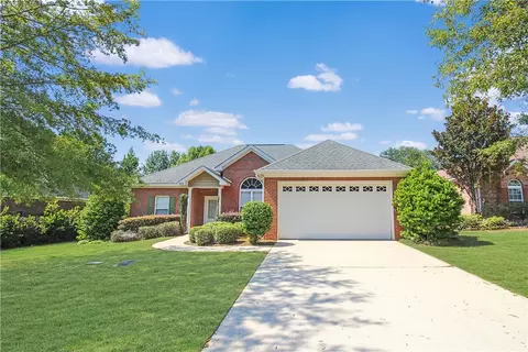 1408 Cloverbrook Cir, Auburn, AL 36832