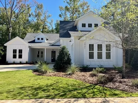 2901 National Village Pkwy, Opelika, AL 36801