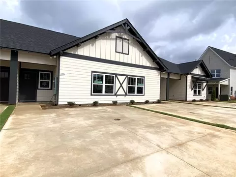 2895 Ridge Crest Ct #6, Opelika, AL 36801