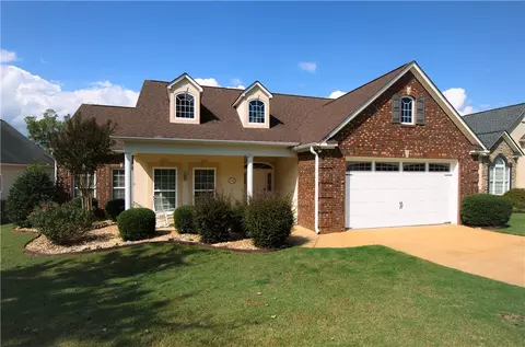 2308 Anderson Lakes Dr, Opelika, AL 36801